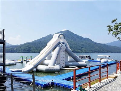 Giant Aquaglide Inflatable Water Park , Inflatable Water Assault Course With EN15649 BY-IWP-015